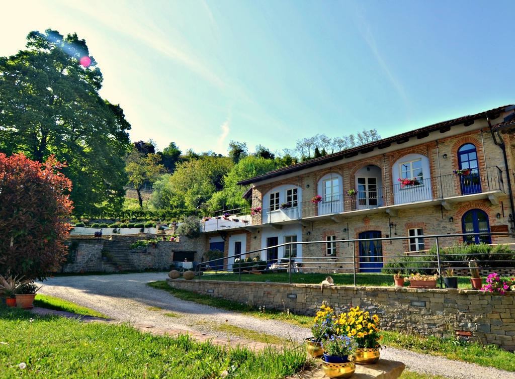 Cascina Il Convivio Diano dʼAlba Exterior foto